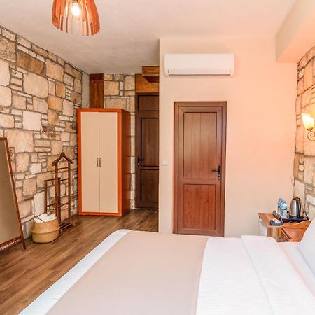 Hotel Kozbeyli Konagi à Yenifoca Extérieur photo