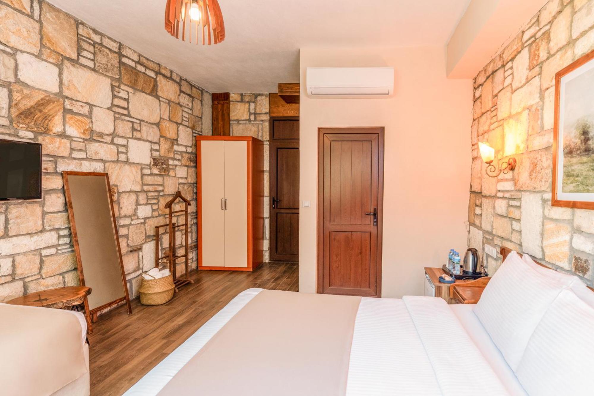 Hotel Kozbeyli Konagi à Yenifoca Extérieur photo